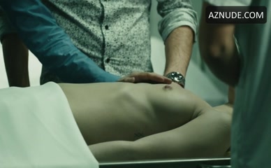 ALBA RIBAS in The Corpse Of Anna Fritz