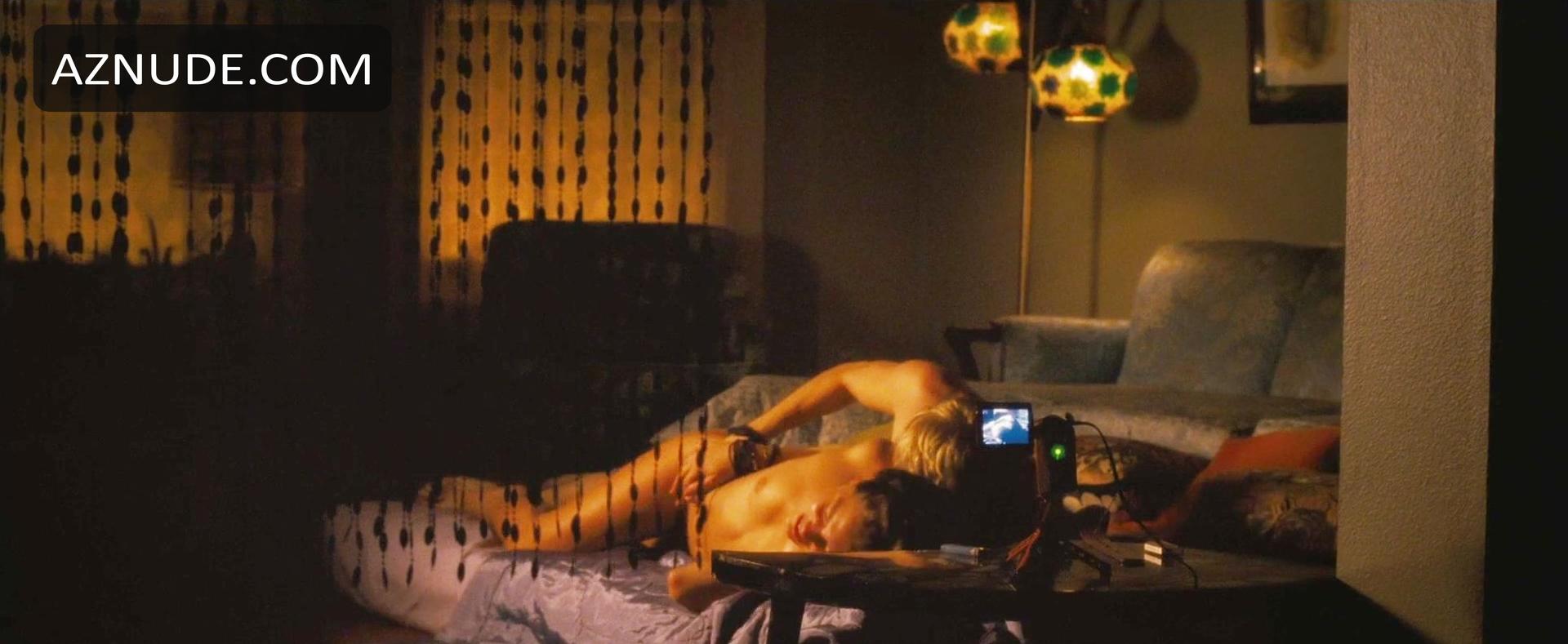 ALEXA DAVALOS Nude AZNude