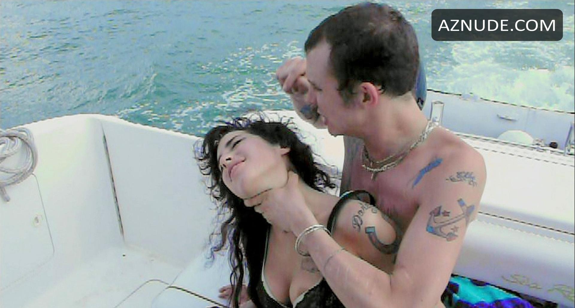 Amy Winehouse Nude Aznude