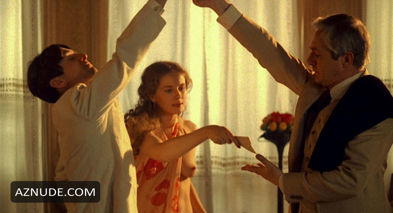 Browse Celebrity Nude Images Page 19 Aznude
