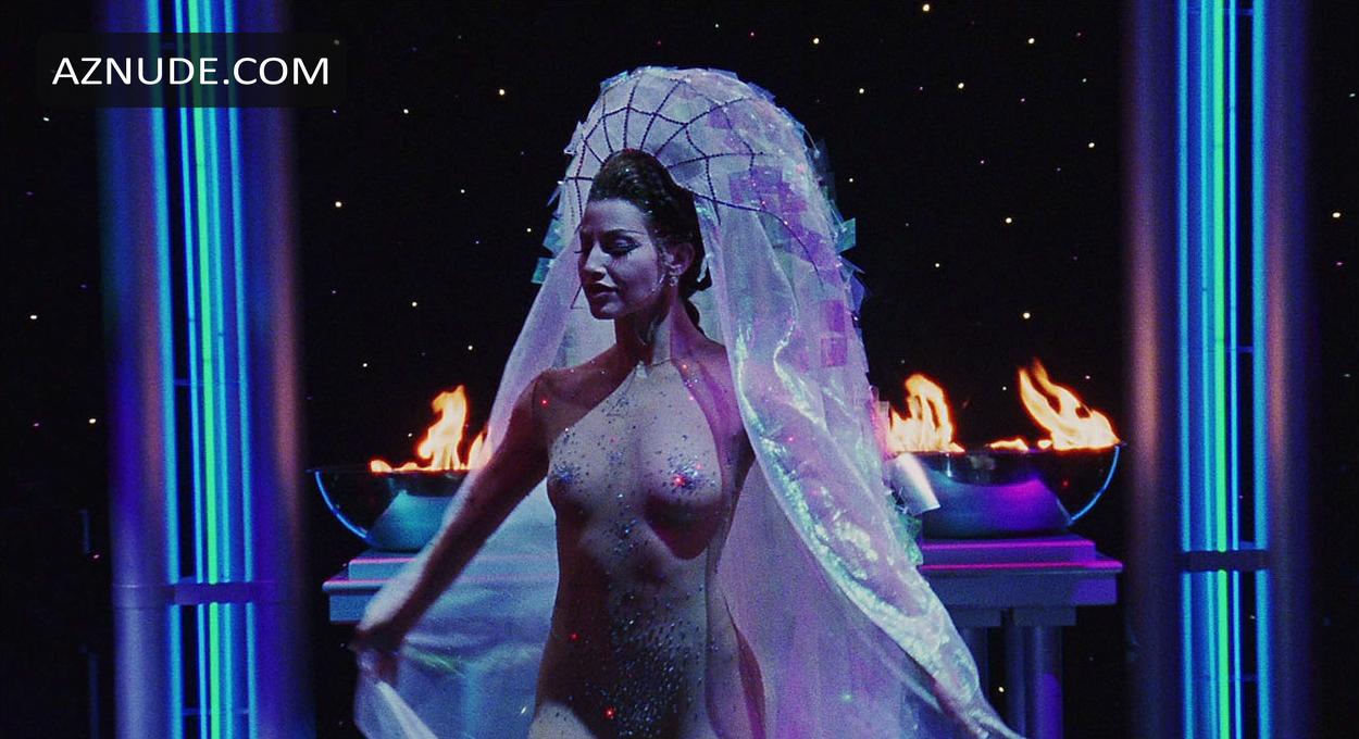 Showgirls Nude Scenes Aznude 