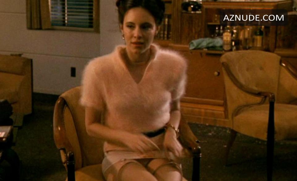 Browse Celebrity Short Skirt Images Page 1 Aznude 6118