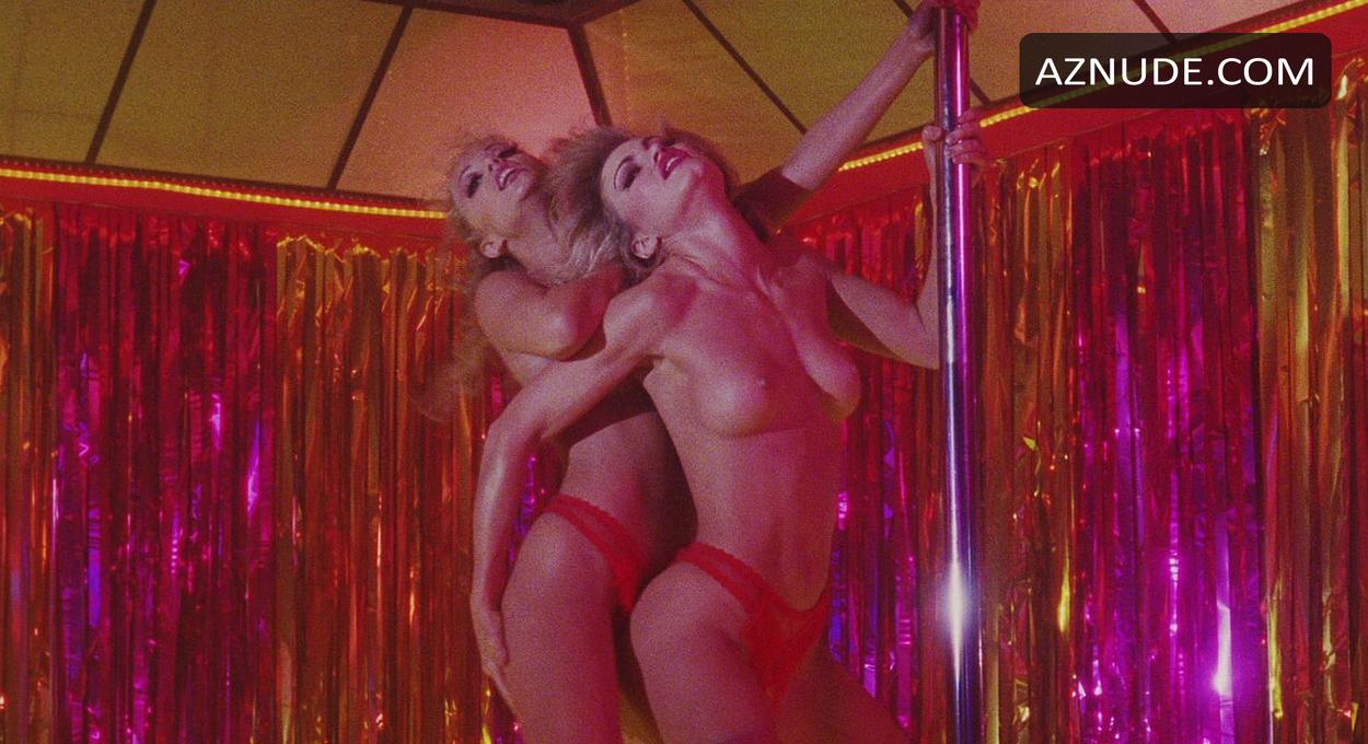 Showgirls aznude