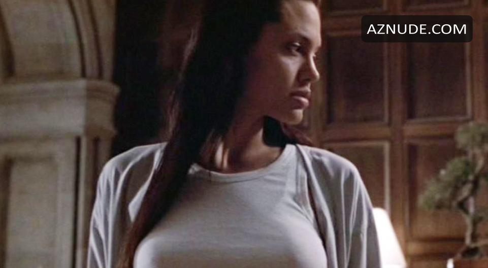 Angelina jolie lara croft nude