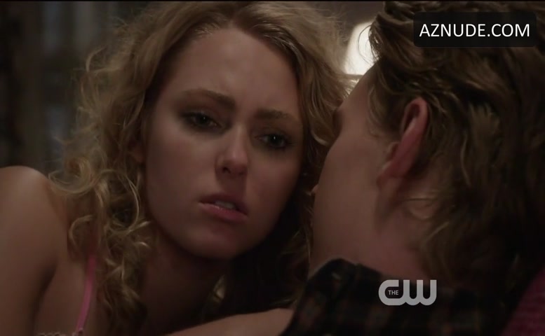 Annasophia Robb Sexy Scene In The Carrie Diaries Aznude