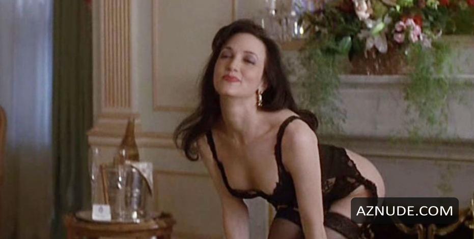 Bebe neuwirth topless