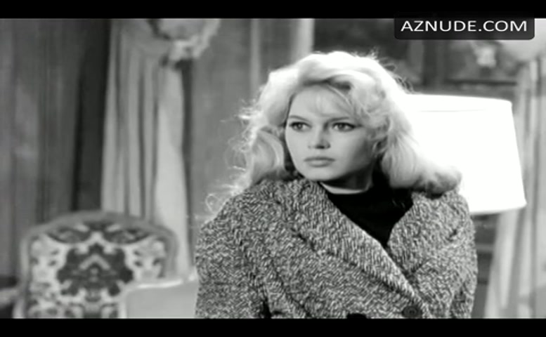 Brigitte Bardot Butt Scene  in En Cas De Malheur - AZnude