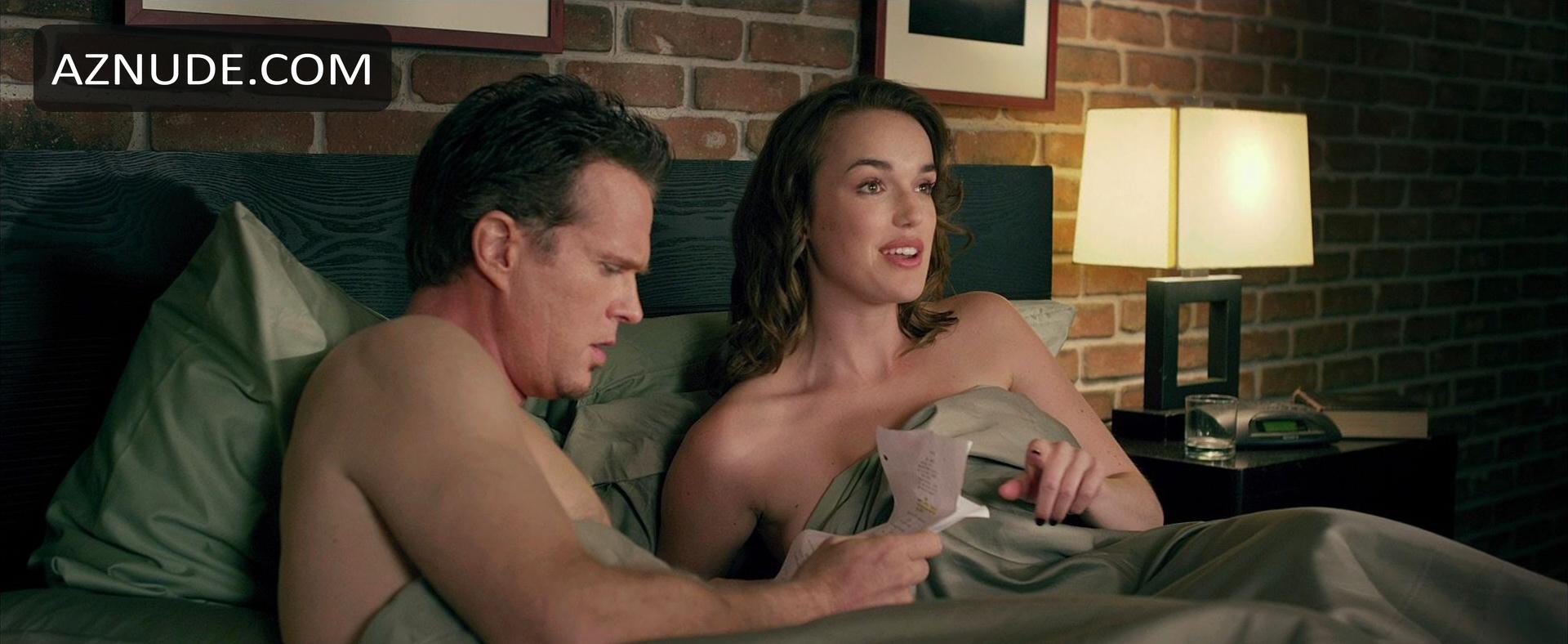 Elizabeth Henstridge Nude