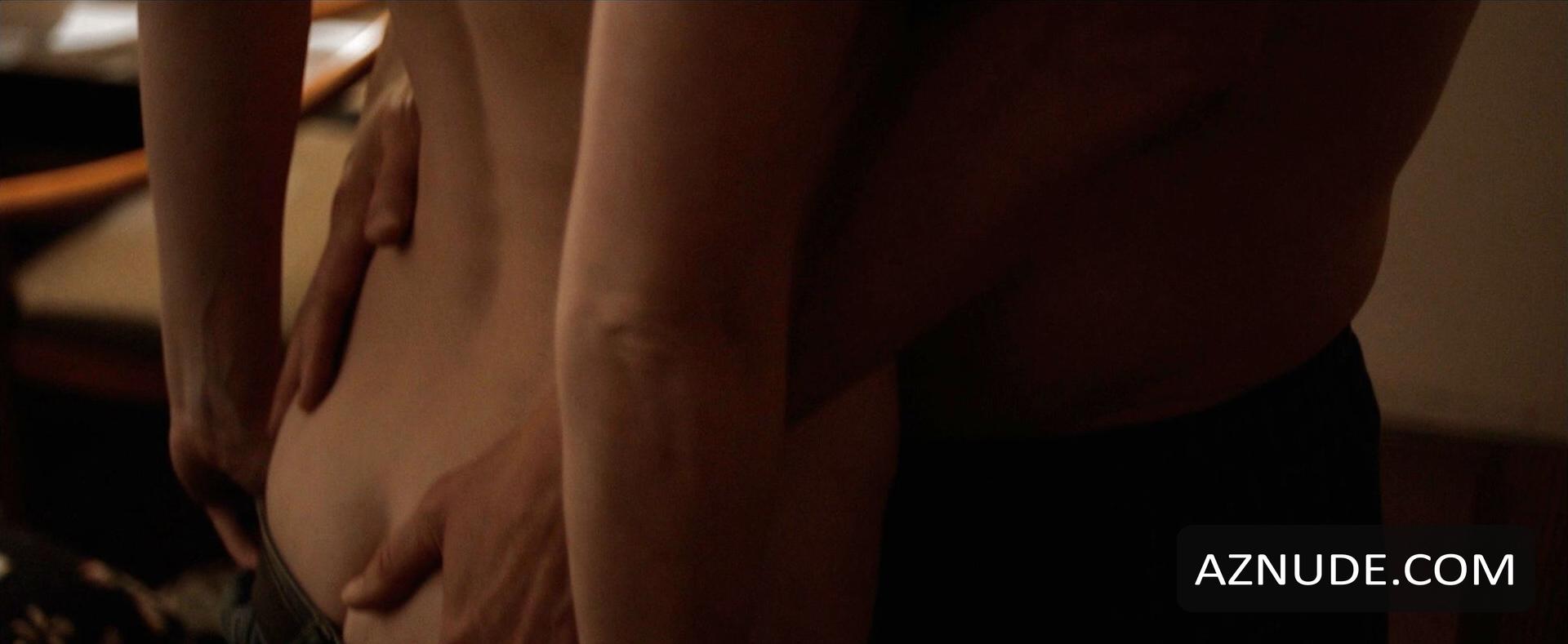 Emily blunt sex scene