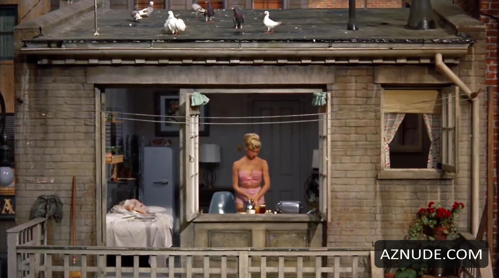 REAR WINDOW NUDE SCENES