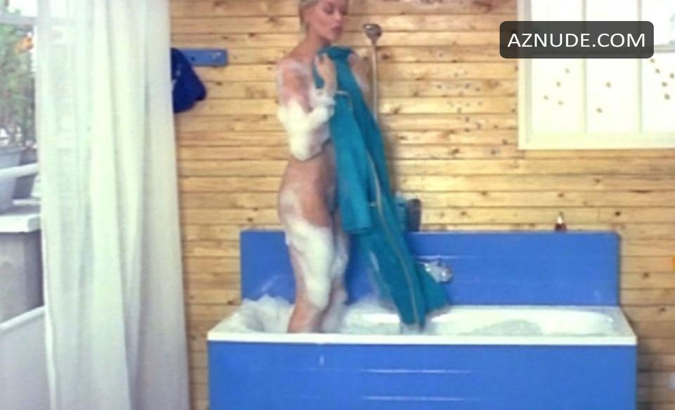 Browse Celebrity Towel Drying Images Page 1 Aznude