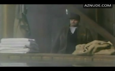 GUNARGIE O'SULLIVAN NUDE/SEXY SCENE IN ARCTIC BLUE