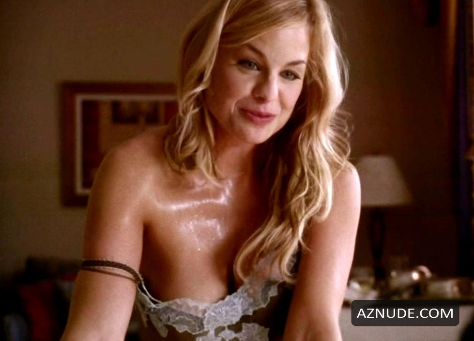 Topless jessica collins Jessica Collins