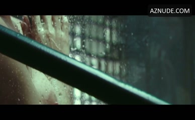 KAITLIN RILEY NUDE/SEXY SCENE IN SCAVENGERS