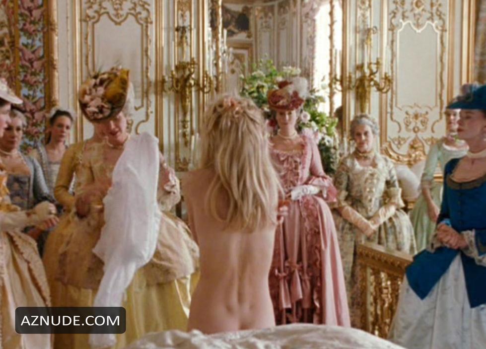 Lady Antoinette Porn - MARIE ANTOINETTE NUDE SCENES - AZNude