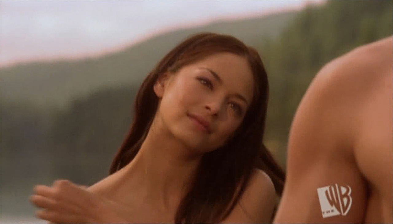 Kristin Kreuk Nude