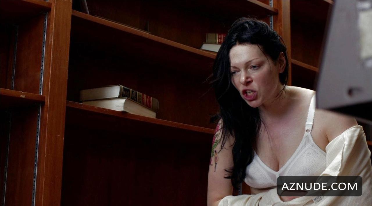 Laura Prepon Nude Pictures 107