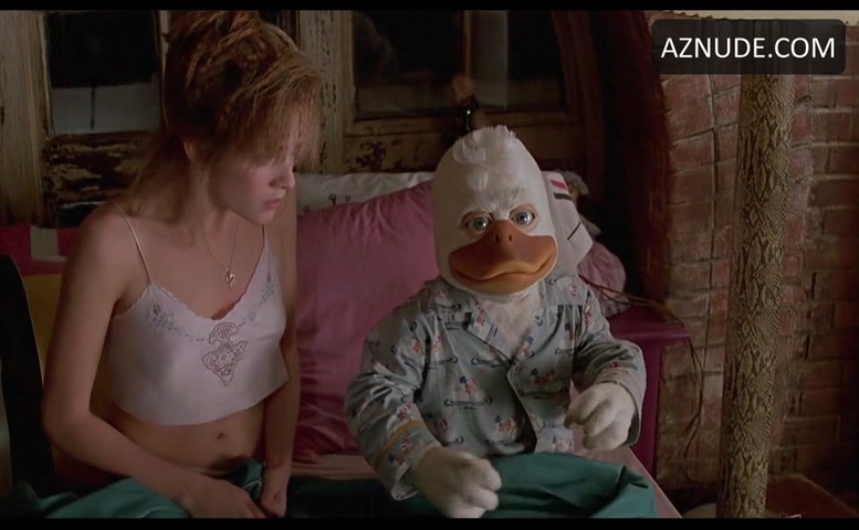 Lea Thompson Underwear Scene In Howard The Duck Aznude