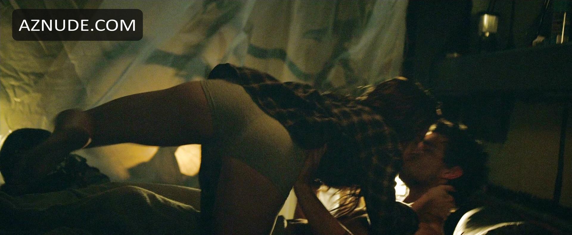 Marie avgeropoulos nue