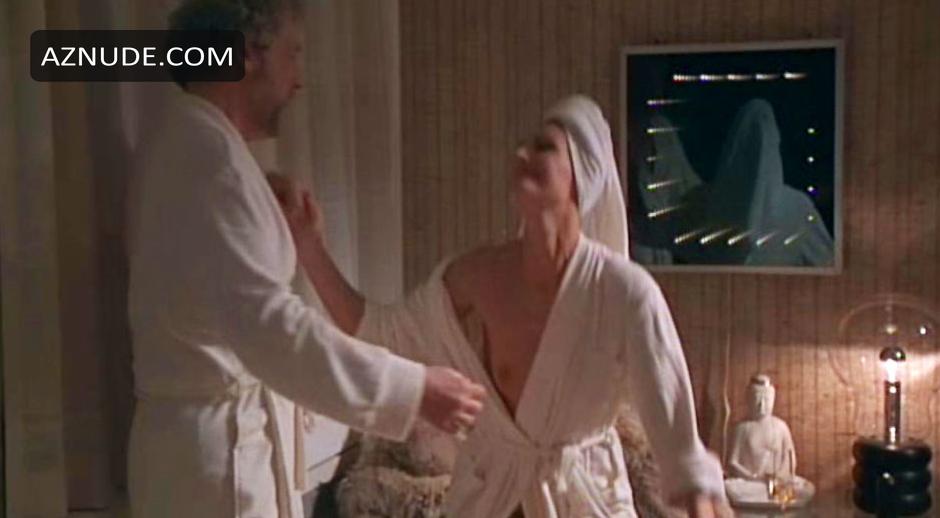 Browse Celebrity In Towel Images Page 1 Aznude