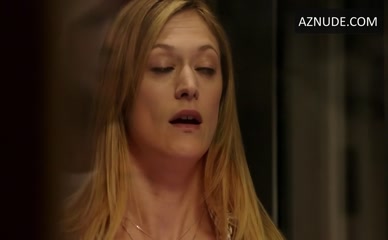 MARIN IRELAND in The Divide