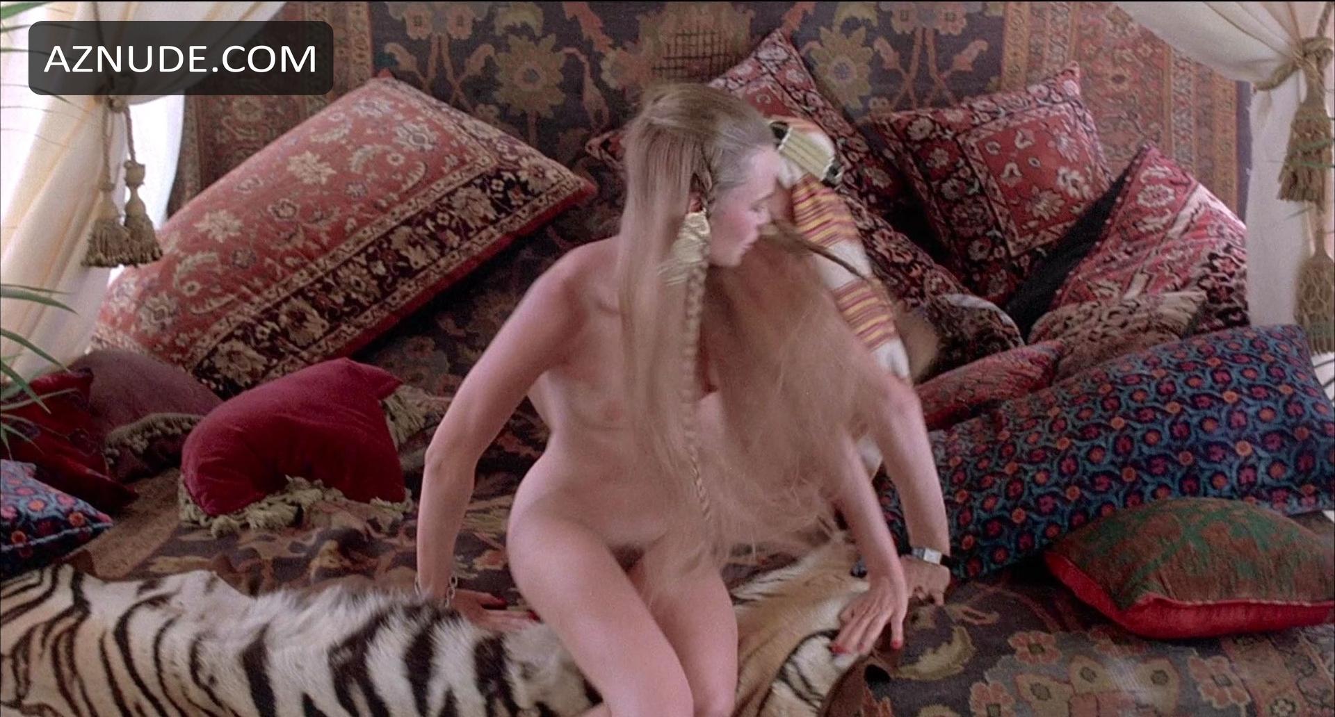 1920px x 1032px - MICHELLE PHILLIPS Nude - AZNude