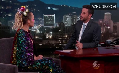 MILEY CYRUS in Jimmy Kimmel Live