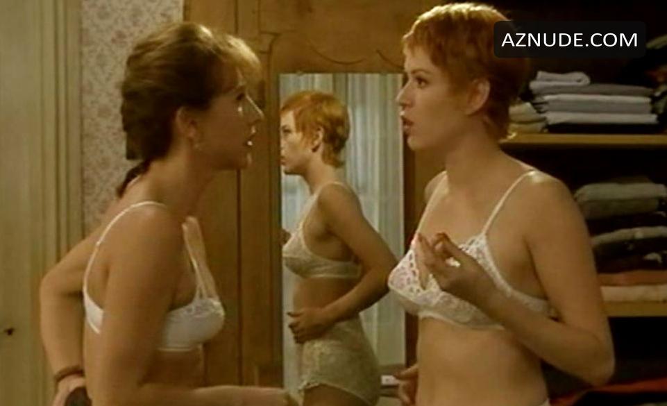 Molly ringwald nude pictures