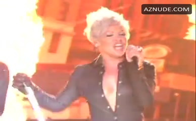 PINK in Mtv Video Music Awards