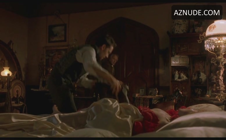 Sadie Frost Breasts Scene In Dracula Aznude 