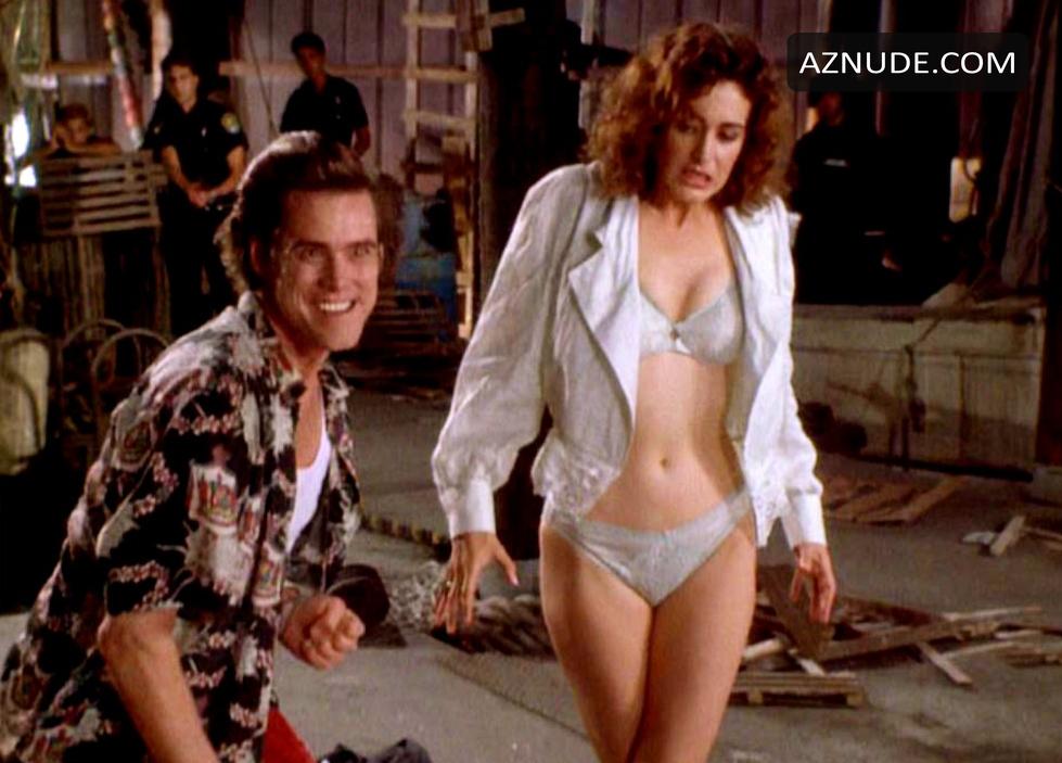 Ace Ventura Sexy - ACE VENTURA: PET DETECTIVE NUDE SCENES - AZNude