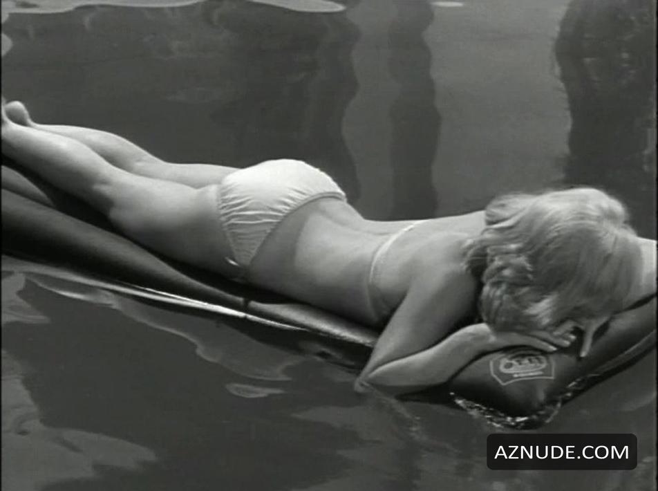 Topless shirley eaton 41 Sexiest